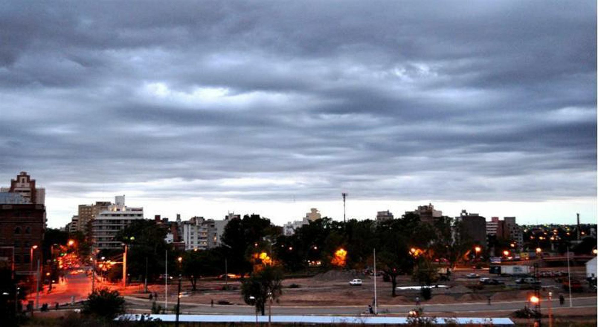 Aparthotel Santiago Building Departamentos Cordova Esterno foto